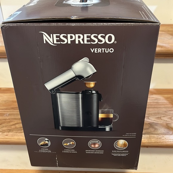 Nespresso machine - Picture 2 of 3